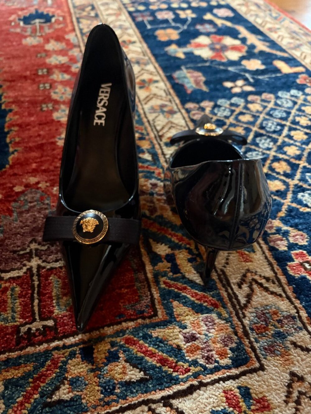 Versace Gianni Ribbon Patent Pumps 85 mm - Size 37